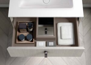 Bathroom Vanity Little detail Door